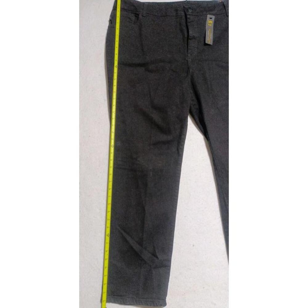 Lee Plus Women's Relaxed Fit Straight Leg Denim Stretch Black Jeans Size 24W - Picture 5 of 7
